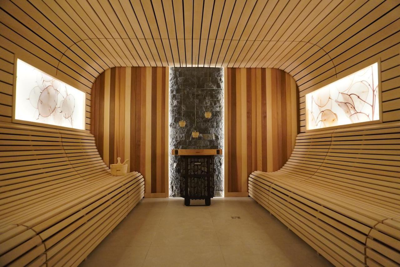 ホテル Ensana Aquahouse セインツ・コンスタンティン＆ヘレナ エクステリア 写真 A Finnish sauna