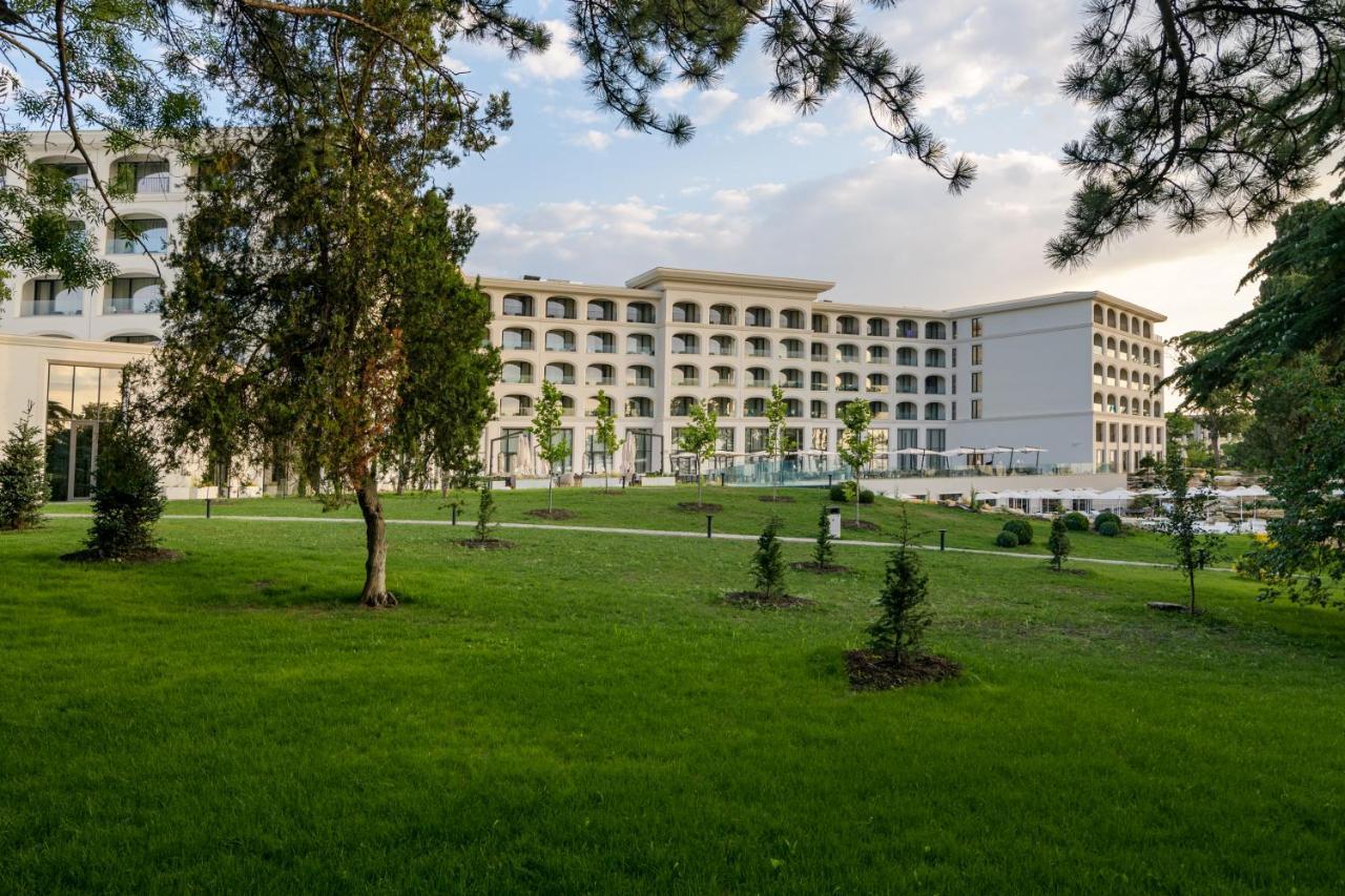 ホテル Ensana Aquahouse セインツ・コンスタンティン＆ヘレナ エクステリア 写真 The new building of the university